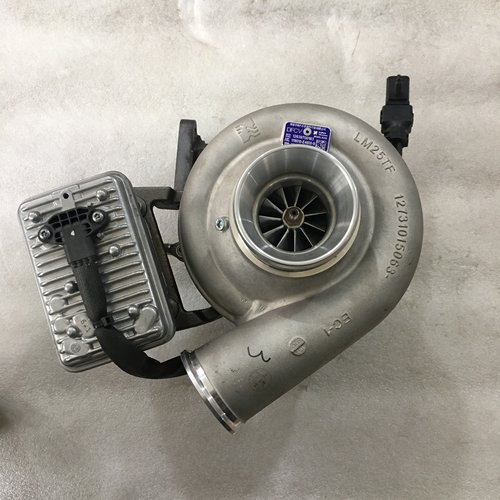 东风600P国六增压器12369700163  1118010-E4600-B