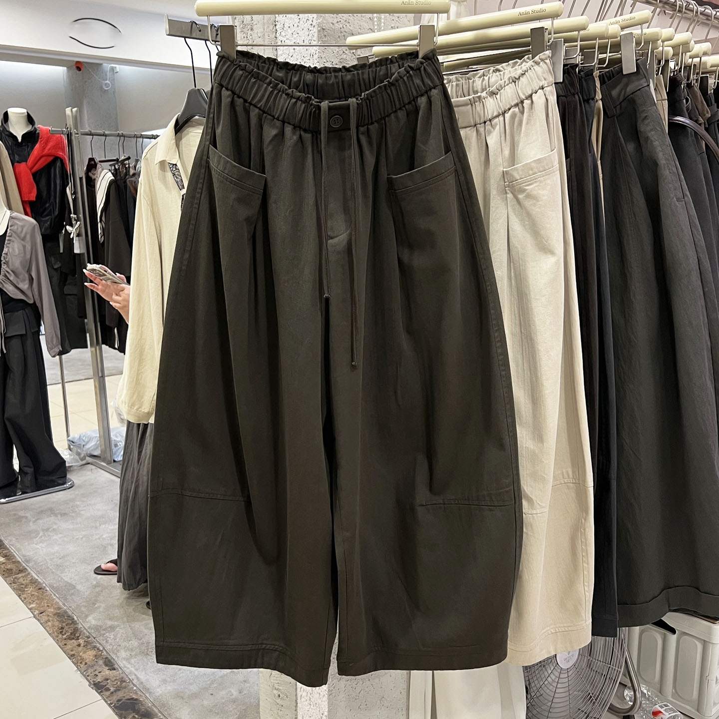2026秋季新松紧腰休闲裤宽松显瘦弯刀裤阔腿裤大码胖MM长裤哈伦裤