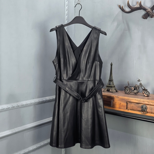 2026早春新款真皮连衣裙女V领无袖系带收腰显瘦背心裙A字裙