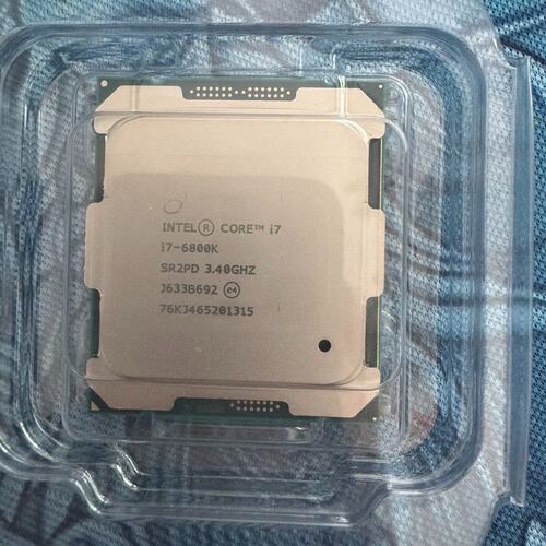 议价，尔i7 6800k处理器 放在仓库被遗忘了 没上过机有盒（维修）
