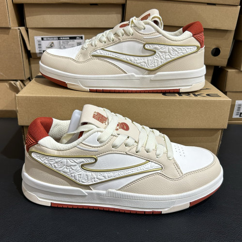 鸿星尔克男鞋运动鞋2025春季新款时尚无双厚底滑板鞋11125101034