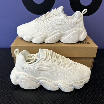 鸿星尔克女鞋2023秋季面包鞋时尚增高学生跑鞋小白鞋12123320263