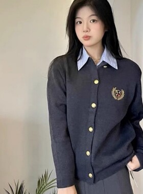 英伦学院风圆领毛衣外套春秋