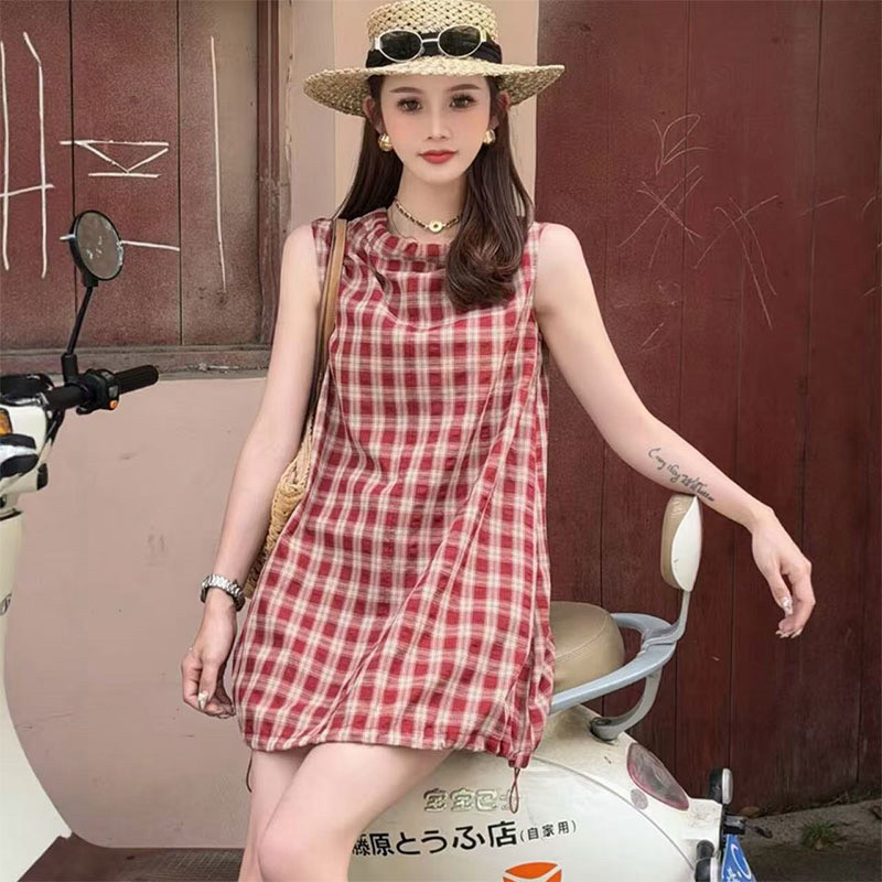 夏季辣妈外出哺乳红格子连衣裙