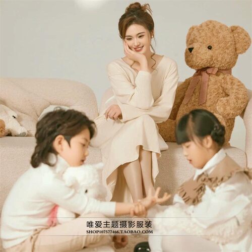 照相馆亲子装全家福主题服装韩系玩偶小熊一家六口家庭装拍照毛衣
