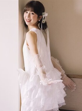 照相馆新款小个子新娘晨袍结婚订婚白色气质小众洋装写真摄影服装