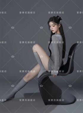 2026新款照相馆韩系甜美少女慵懒风灰色毛衣个人私房写真艺术照服
