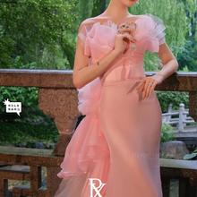 影楼新中式 仙女园林婚纱摄影写真拍照国风粉色鱼尾礼服 主题服装