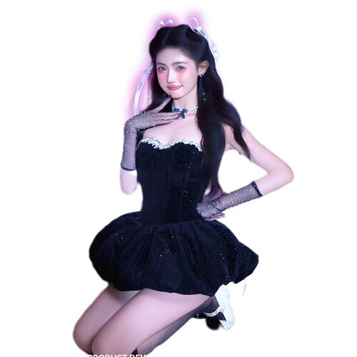 2024照相馆新款耶诞主题可爱画报风小清新艺术照少女私房写真摄影