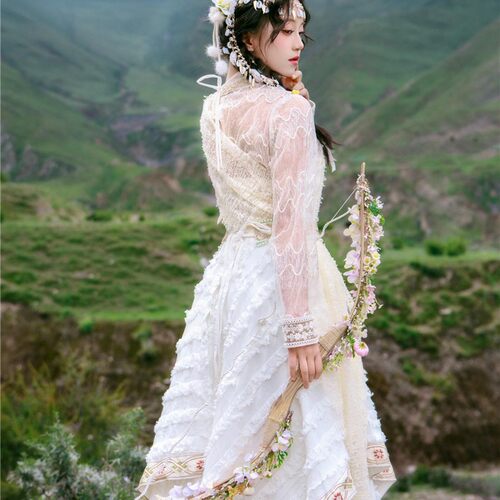 藏族服装女影楼新款丽江西藏拉萨旅拍夏日小清新藏服写真拍照衣服