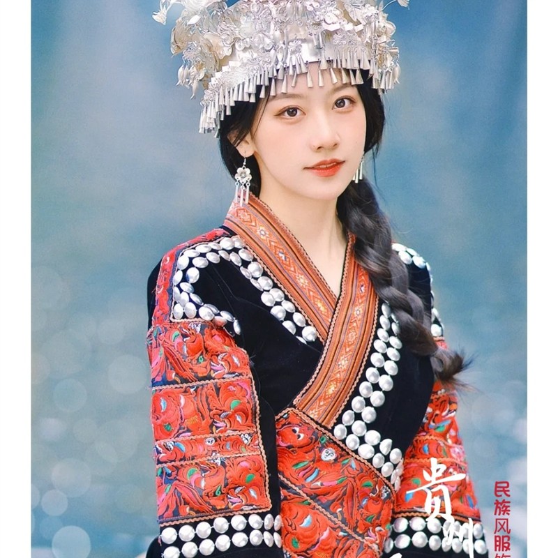 阿嘞原创贵州民族苗族服装女演出服云南彝族壮族黎族土家族舞蹈服