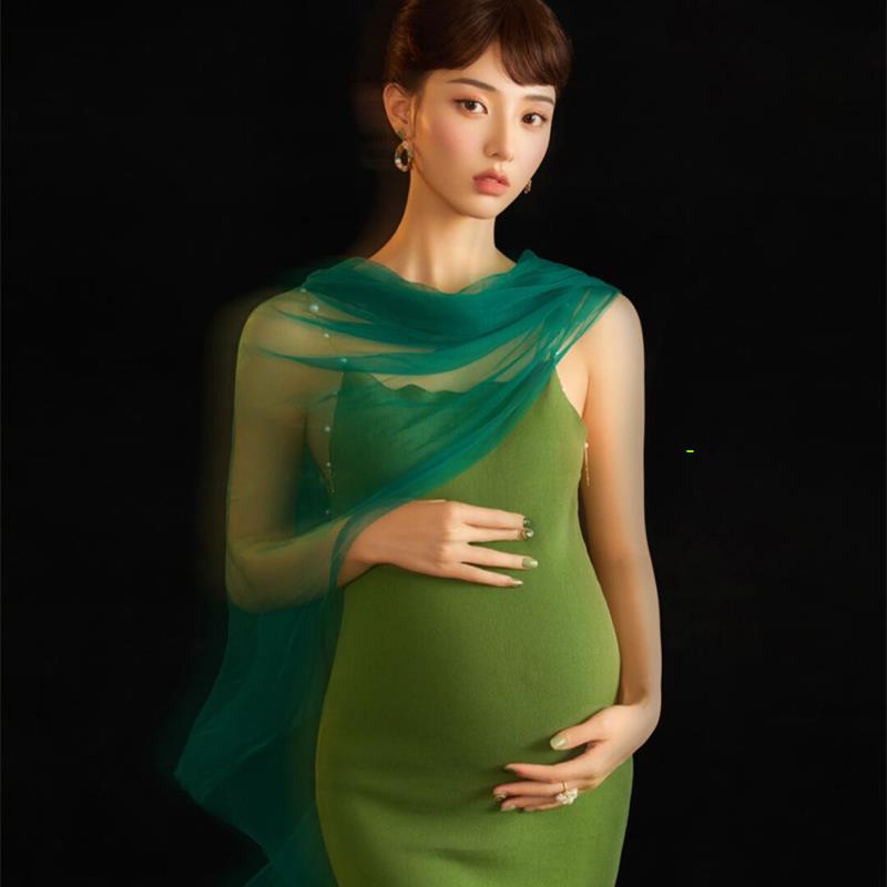 2024影楼新款孕妇写真主题服装时尚个性简约大肚妈咪拍照摄影服饰