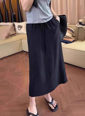 2871#黑色醋酸半身裙女2025夏季薄款梨形身材大码宽松开叉a字长裙