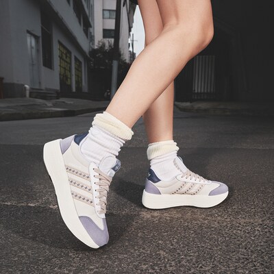 阿迪达斯adidas三叶草女鞋City Rnr休闲跑步鞋厚底运动鞋 JR8026