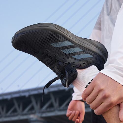 断码特卖Adidas阿迪达斯男款女款舒适跑步运动休闲鞋 IH6092