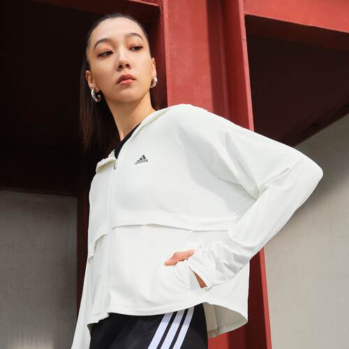 Adidas阿迪达斯女子舒适凉感轻薄宽松夹克外套IT2487