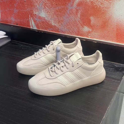 Adidas/阿迪达斯BARREDA正品新款耐磨低帮复古T头板鞋IH1469