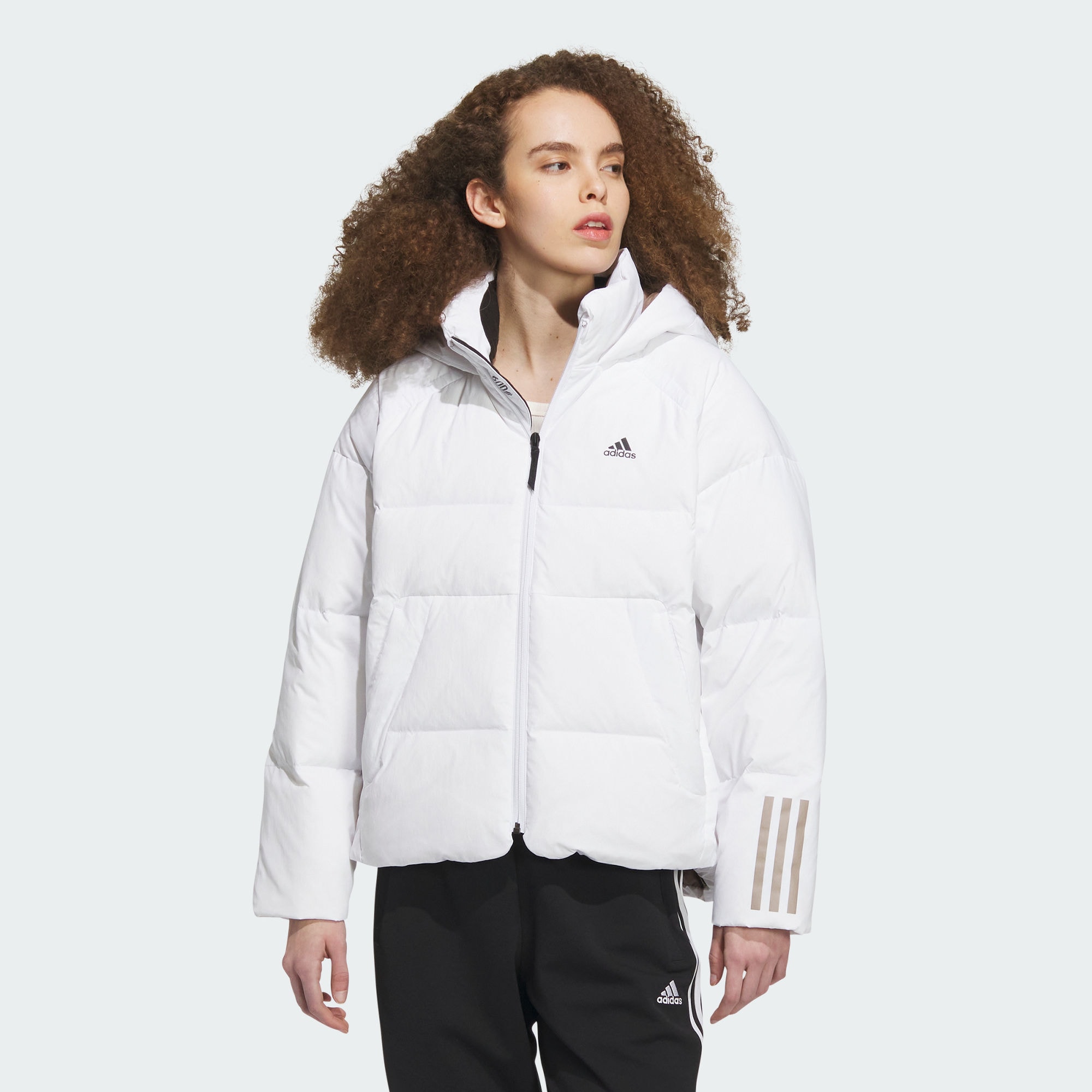 Adidas 阿迪达斯正品女款运动休闲宽松舒适保暖白色羽绒服IL8935
