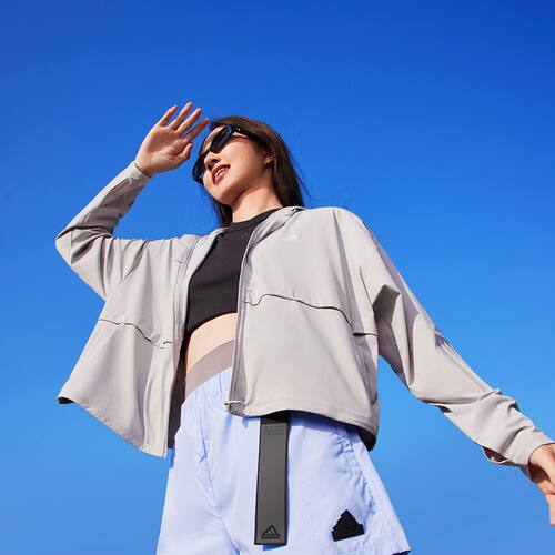 Adidas阿迪达斯正品JACKET 女子舒适轻薄宽松夹克外套JI7596