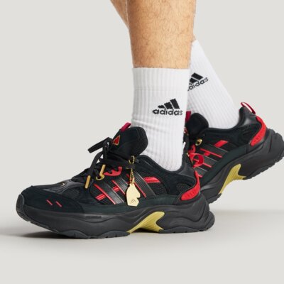 阿迪达斯男女款26马年新年款运动休闲鞋舒适老爹鞋  KI1845