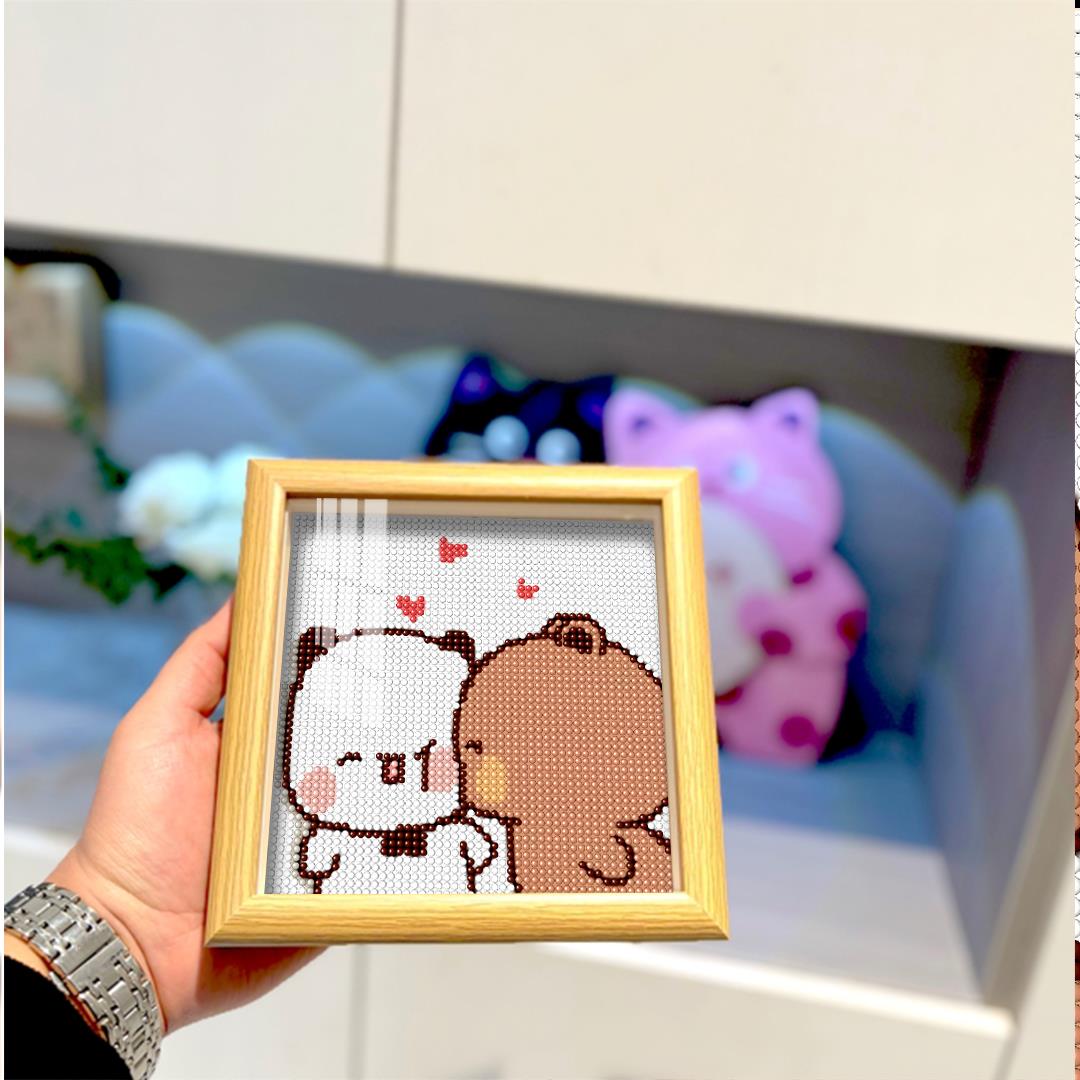 一二布布钻石画情侣亲亲钻石贴画纪念日礼物爆款可爱带框正方形新