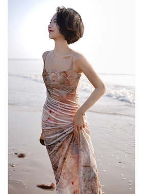 Chings法式复古丝绒吊带裙 晕染色细肩带方领收腰显瘦鱼尾连衣裙