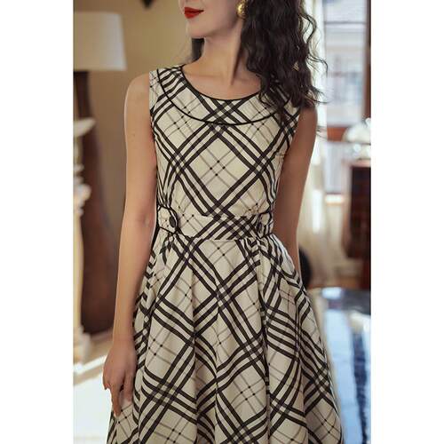 Chings 法式复古黑白撞色大格纹收腰显瘦A字大摆赫本风通勤连衣裙