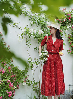 Chings 法式Vintage波点西装领贝壳扣收腰港风优雅大摆裙连衣裙