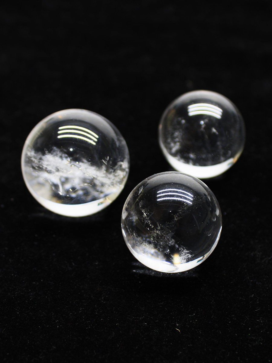 YI JINGYUAN 천연 흰색 수정 구슬 장식품 둥근 흰색 돌 공 풍수 공 개업 집들이 선물