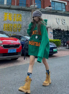 宽松连帽绿色卫衣外套女ins超火 印花中长款 欧货2025秋冬新款 时尚