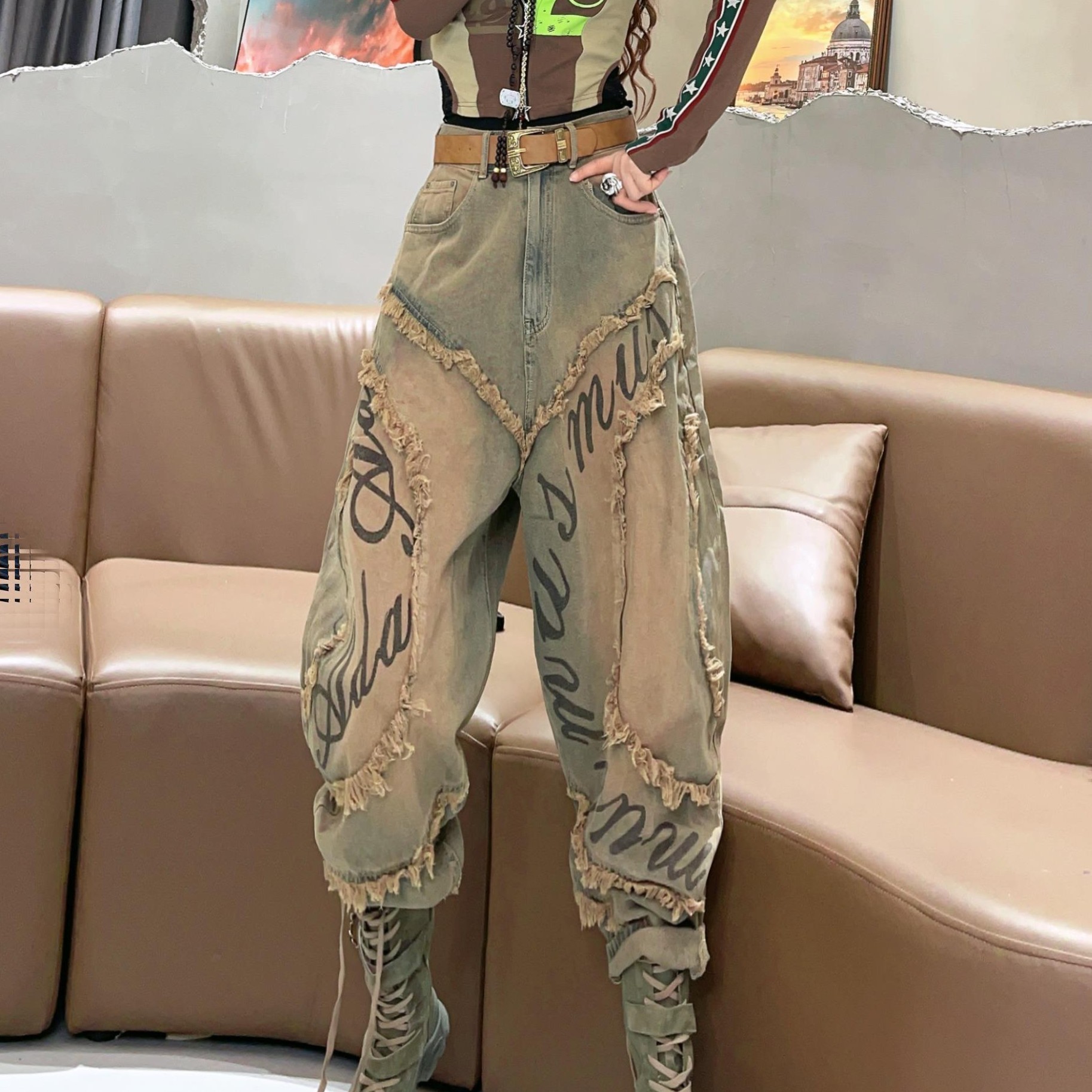 高腰黄泥色哈伦牛仔裤女