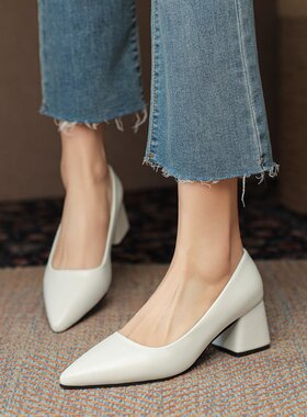 大码高跟鞋女白色3cm低跟粗跟学生文艺宴会礼仪演出工作职业单ol5