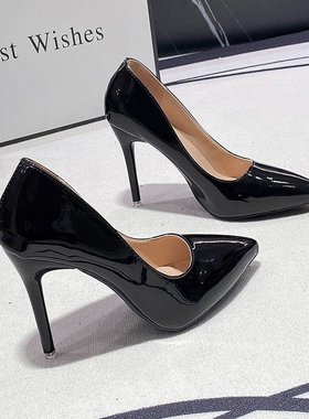 高跟鞋女大码中跟细跟6公分尖头黑色学生礼仪漆皮百搭工作职业单8
