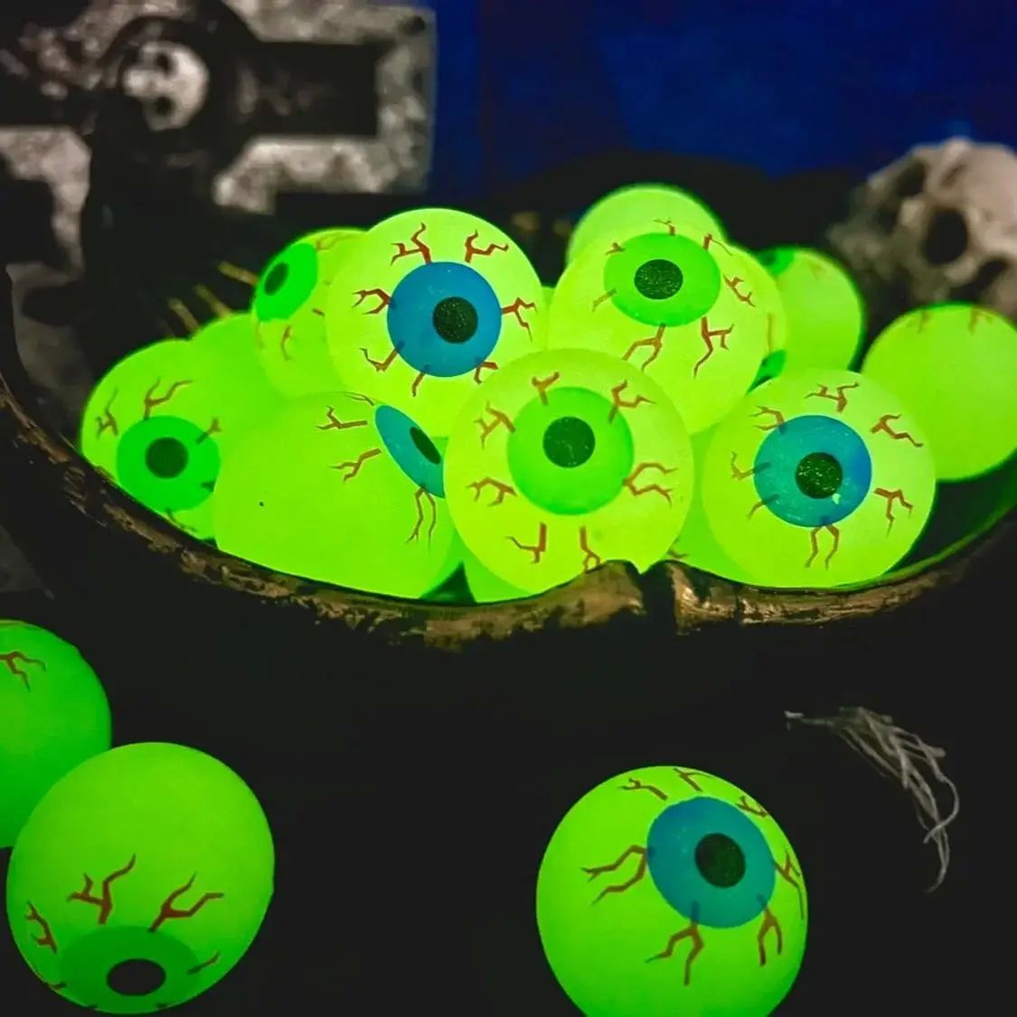 5/10/20pcs Glow in The Dark Eyeball 32MM Bouncy Ball Hallowe