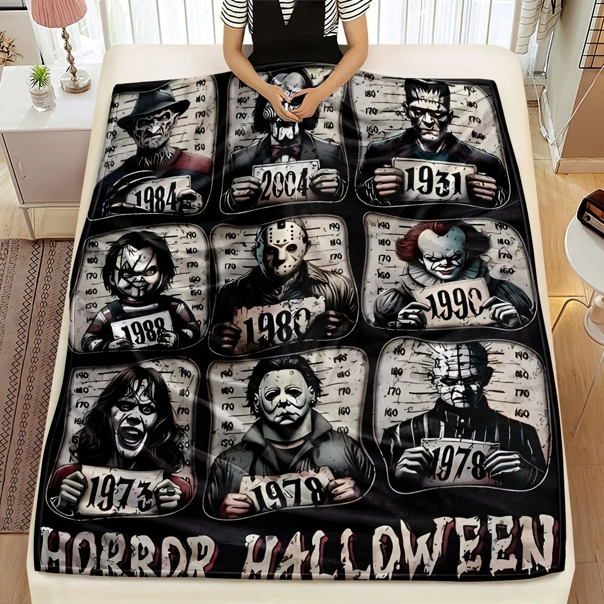 Horror Classic Yearbook Cover Blanket Halloween Party Theme