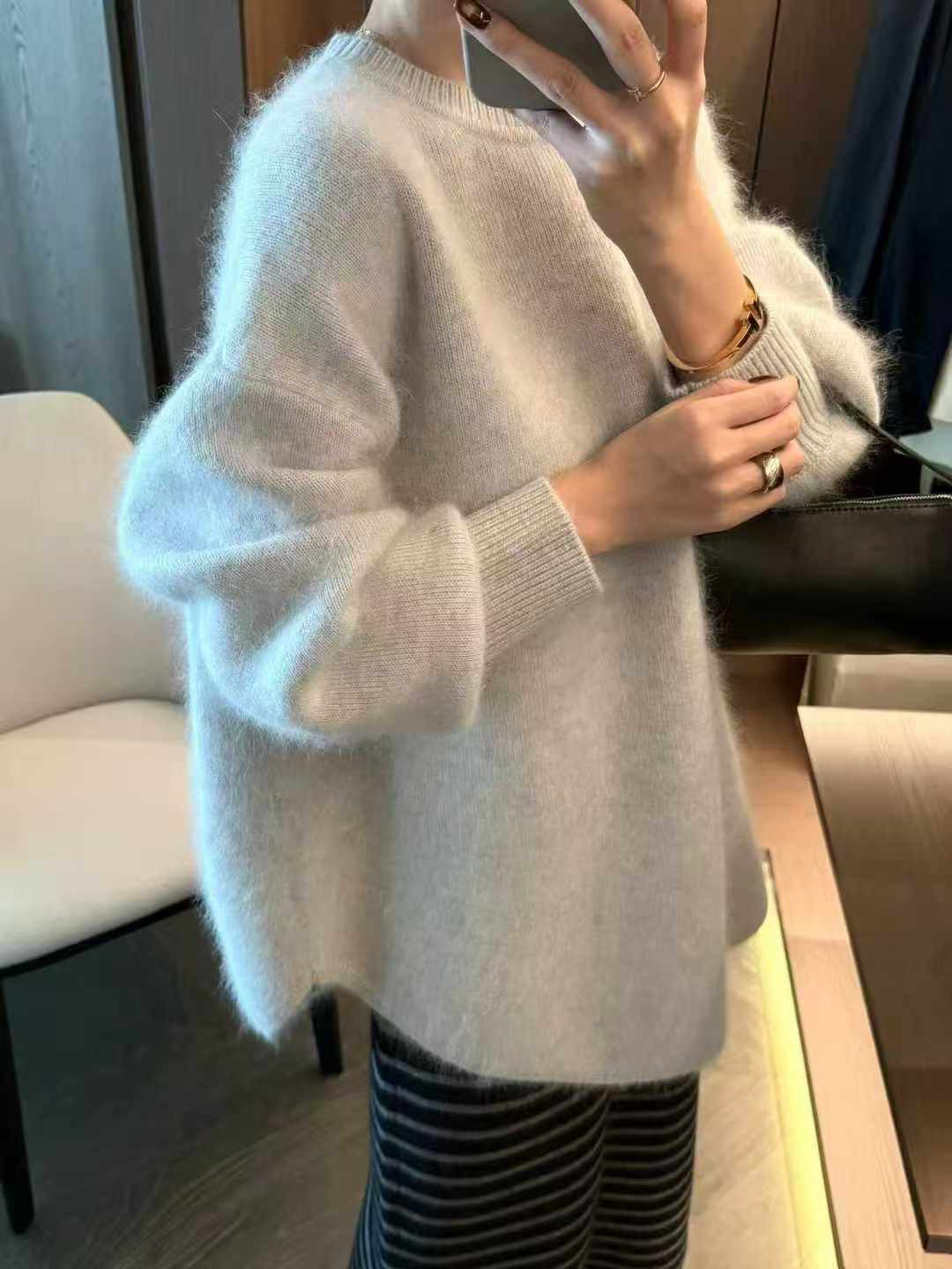 高级感浣熊绒长毛针织衫女韩系2025冬新款慵懒风显瘦加厚套头毛衣