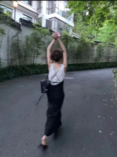 韩国东大门2026夏【首尔恋人】气质赫本风连衣裙女设计感系带长裙