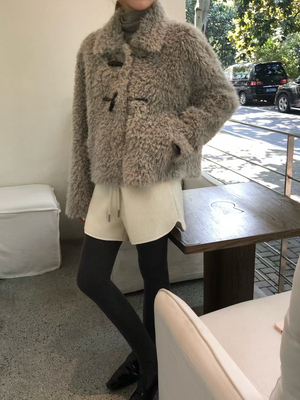 韩系2025秋冬新款立领牛角扣中长款仿皮草羊羔毛毛外套女皮毛一体