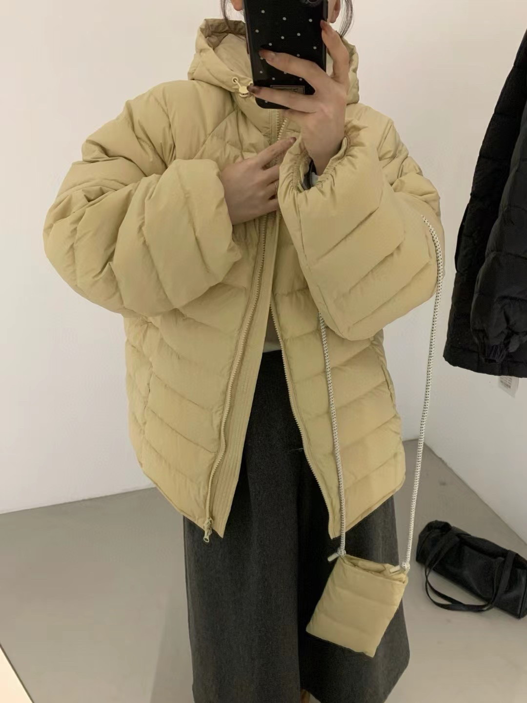 韩系连帽龟背双拉链排骨羽绒服女2025冬季新款带包包保暖中长外套