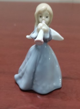 手绘陶瓷小女孩天使摆件工艺品