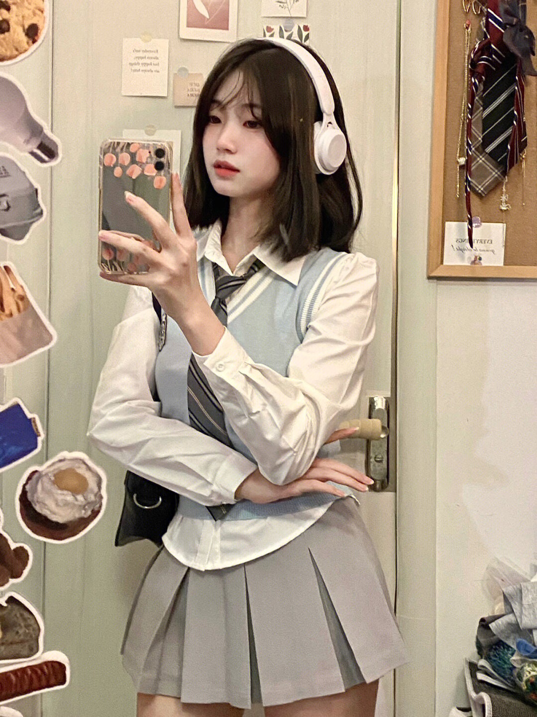 KOREAN UNIFORM COLLEGE STYLE SUIT BABY GIRL BLUE KNIT VEST VEST CAMPUS STYLE PLEATED SKIRT SHIRT THREE-PIECE SET