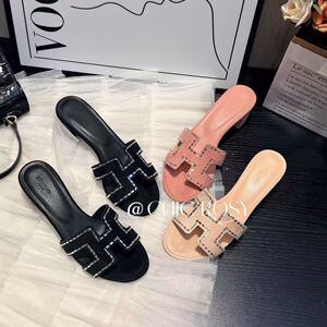 新款水钻H型一字拖女养马女孩