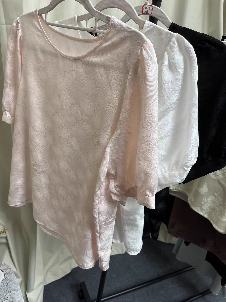 四叶草杭罗面料 100%桑蚕丝  胸围104衣长57  无瑕疵亏米清