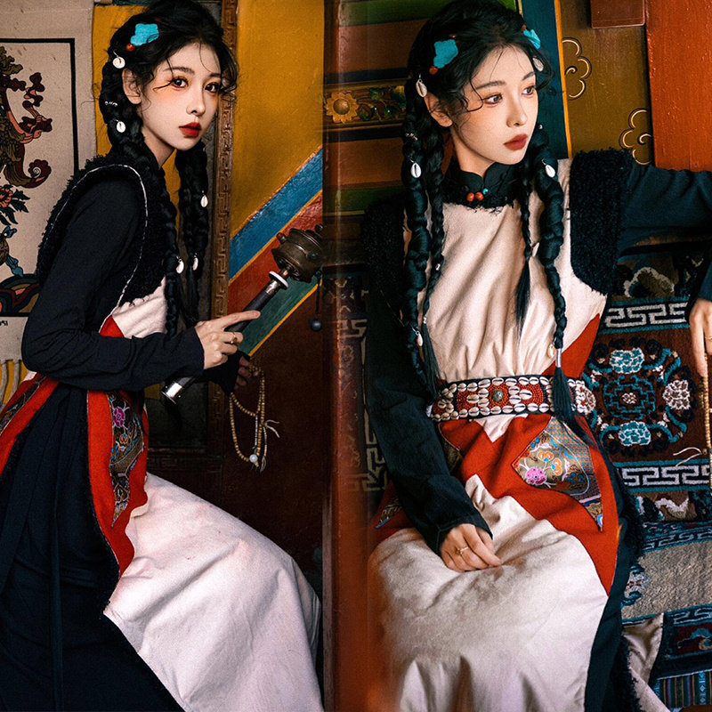 藏袍藏族服装女新款外搭背心麂皮绒民族写真云南西藏拉萨旅拍摄影