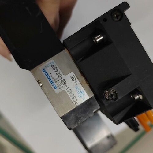 拆机KURODA PCS245Y-N13-D24SP电磁阀如 议价