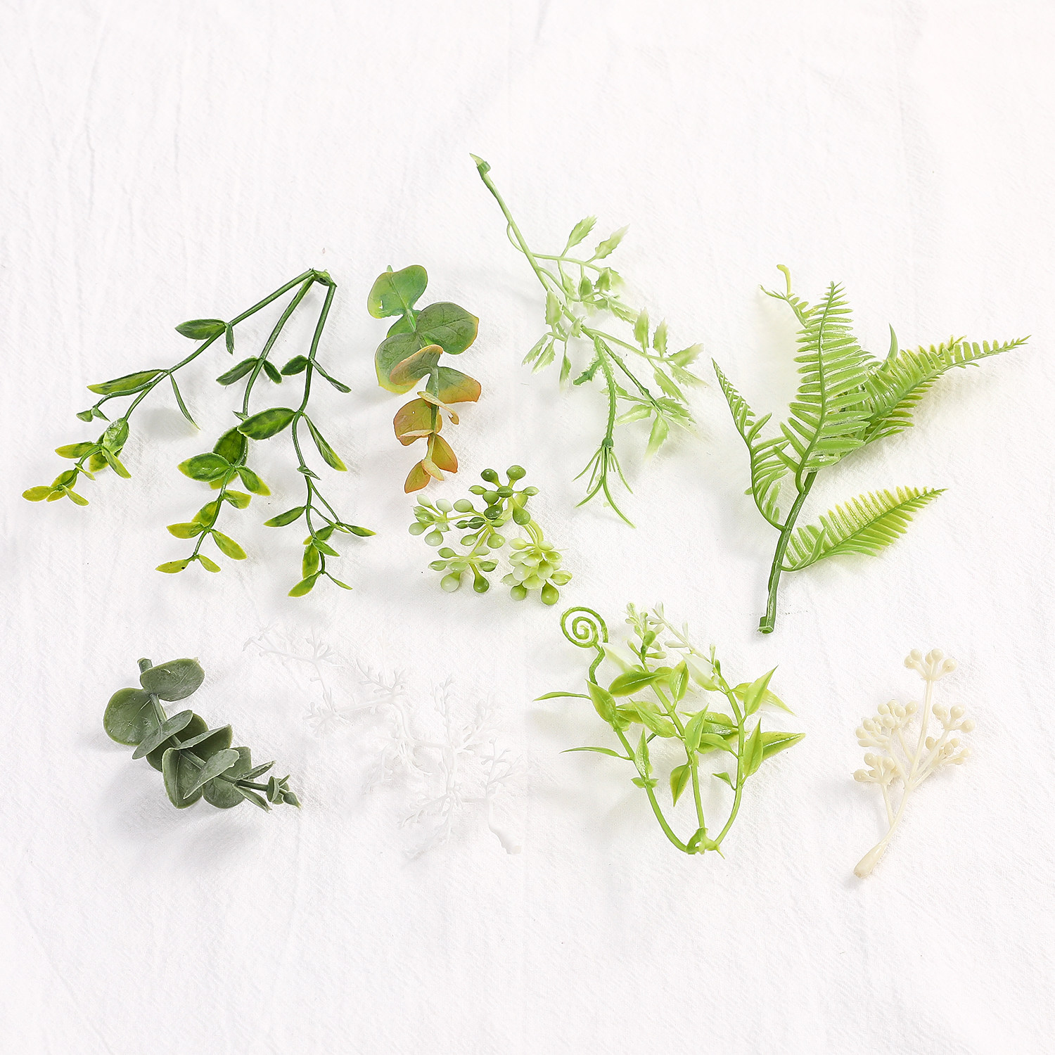 花束点缀配草鱼缸造景植物墙图片