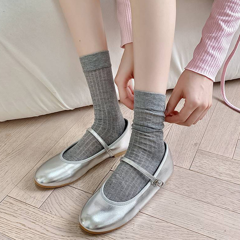 miumiu风穿搭灰色袜子夏天薄款