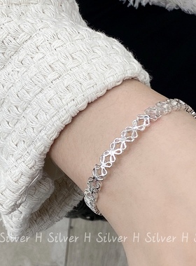 S925银轻奢镂空花朵手环