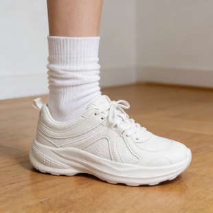 卓诗尼2026春季新款休闲厚底小白鞋透气网面运动鞋舒适轻便跑步鞋