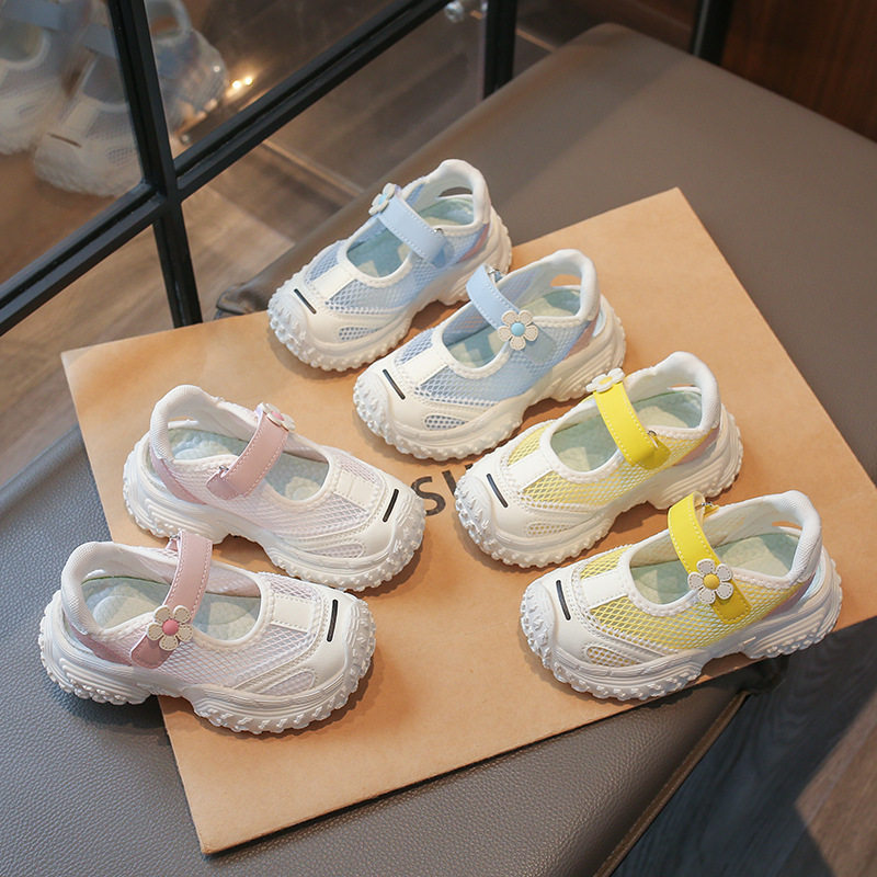 儿童凉夏鞋2026新款夏季女孩鞋子包头软底沙滩鞋时尚女童运动凉鞋